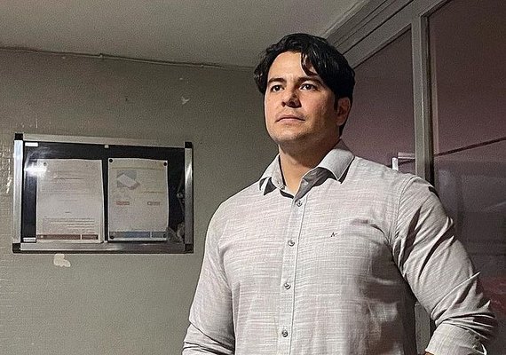 Vice-prefeito de Olinda relata ter sido feito refém na própria casa