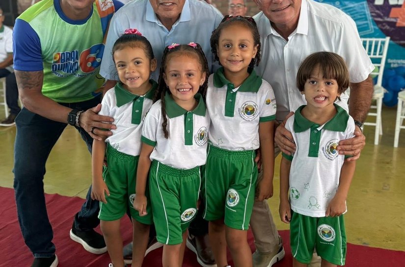 Educação de Branquinha inaugura mais uma quadra e entrega nova remessa de fardamentos e veículos
