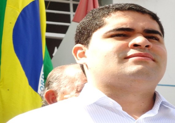 Justiça dá habeas corpus a ex-prefeito foragido; ele é investigado pelo MP-AL