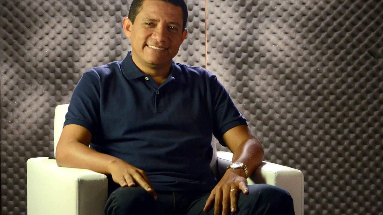 Júlio Cezar aposta em propaganda de TV para subir nas pesquisas