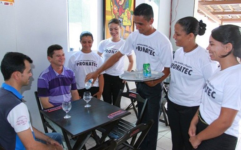 Educação prepara novo processo seletivo para professores do Pronatec