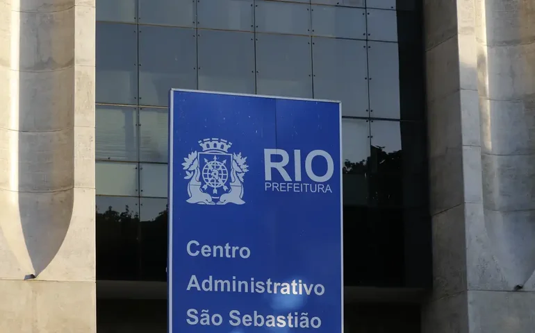 Pasta criada em janeiro pela prefeitura tem a missão de levar serviços essenciais aos grandes complexos do Rio