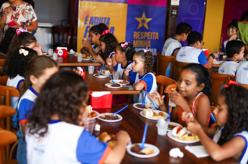 Estudantes de escolas municipais vão participar da Semana da Criança Abrasel