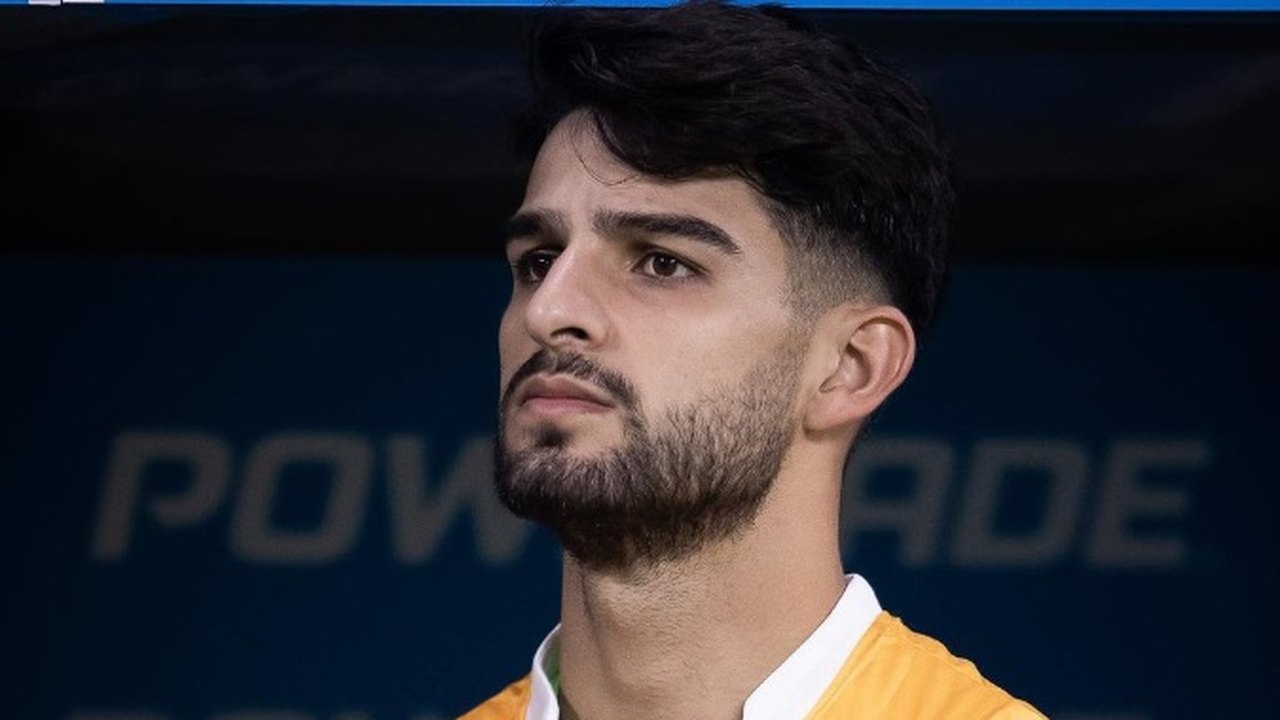 Flaco López exalta gols importantes no Palmeiras e Luan participa de todo o treino