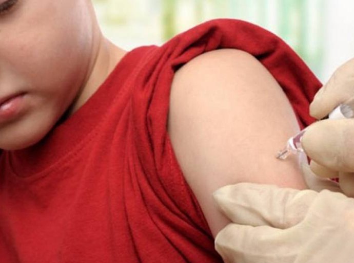 Saúde inicia campanha de vacinação contra o HPV para meninos em Campo Alegre