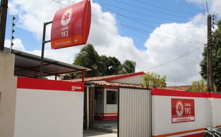 Base descentralizada do SAMU em Penedo recebe nome do Dr. Luiz Tadeu