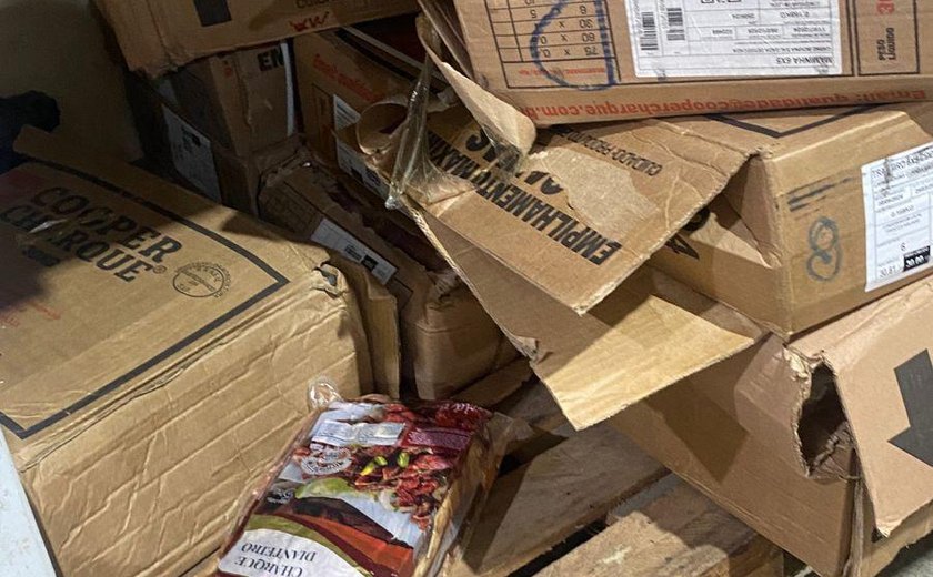 Fiscais da Vigilância Sanitária apreendem 350 kg de charque estragado em estabelecimento na Levada