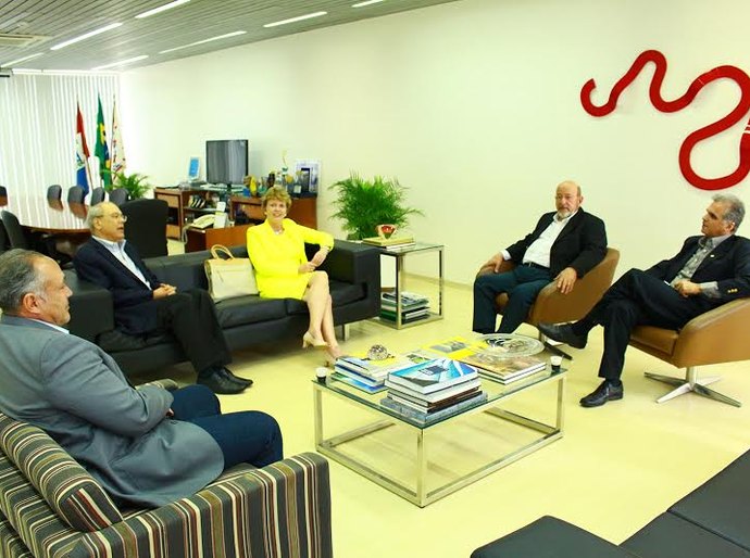 Lyra e dirigentes da CNI discutem parceria com embaixadora da Áustria