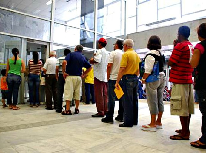 Procon Arapiraca deflagra Operação Fiscal do Tempo em agências bancárias do município