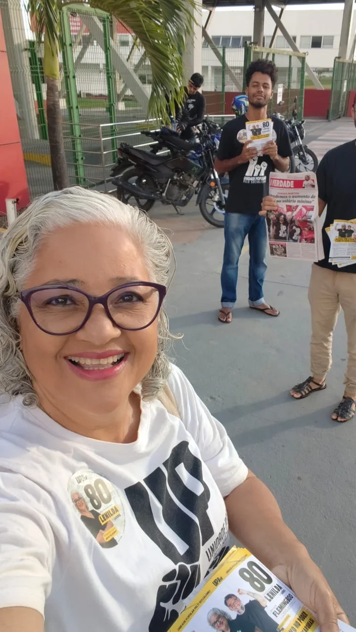 Lenilda Luna intensifica agenda de campanha com panfletagem nas portas de fábricas em Maceió