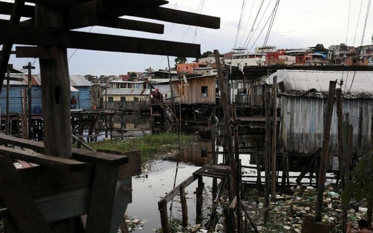 Governo sofre pressão para mudar marco de saneamento