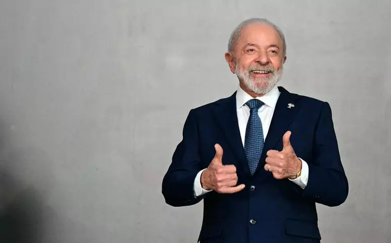 Trump 'arriscaria ser preso' se invasão ao Capitólio tivesse sido no Brasil, diz Lula