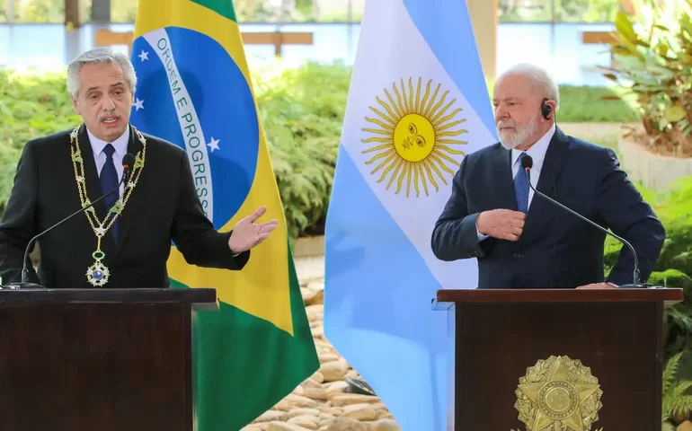 História Hoje: primeiro jogo de futebol entre Brasil e Argentina