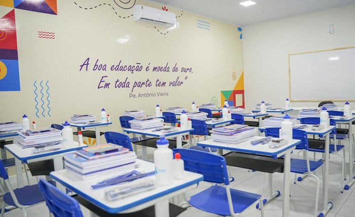 Prefeito Lucas Santos inaugura escola no Povoado Capivara Prefeito Lucas Santos inaugura escola no Povoado Capivara