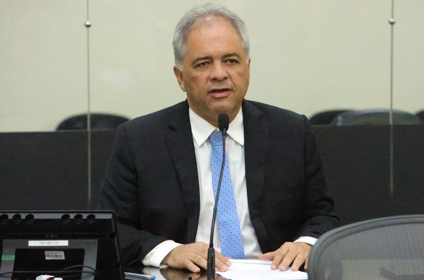 Projeto obriga acesso gratuito à internet em estabelecimentos com cardápio digital