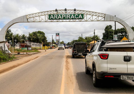 Homem morre em troca de tiros com a PM após perseguição na AL-115, em Arapiraca