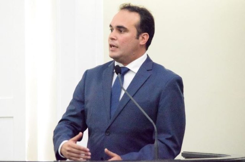 Davi Maia critica projeto que regulamenta o transporte por aplicativos