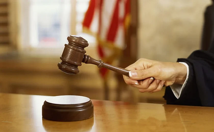 Juízes e desembargadores do Trabalho querem receber 10 anos de licença retroativa