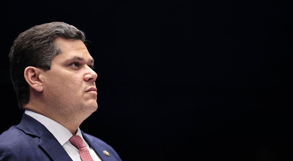 53769246843-19350f2066-b