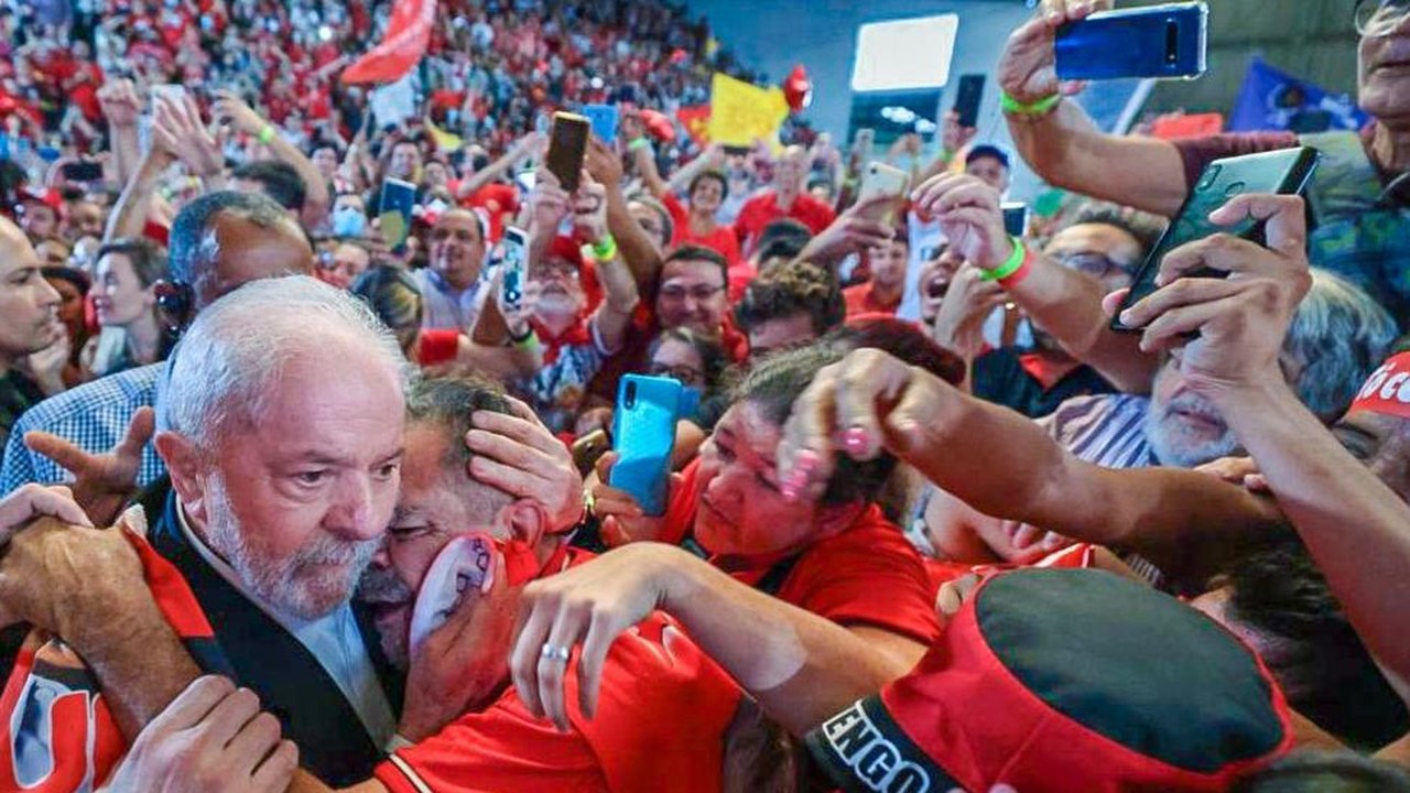 Lula defende revolução na cultura, com recriação de ministério e comitês estaduais