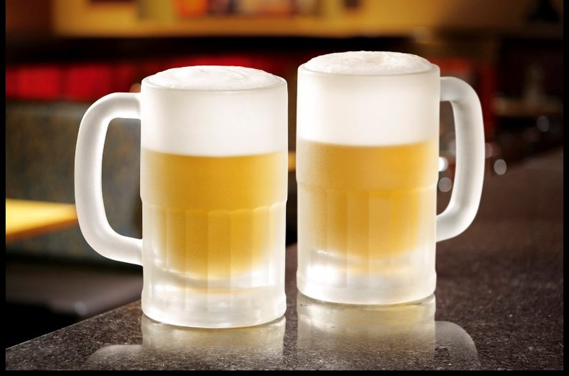 Outback e Brahma estendem a celebração do Dia do Amigo