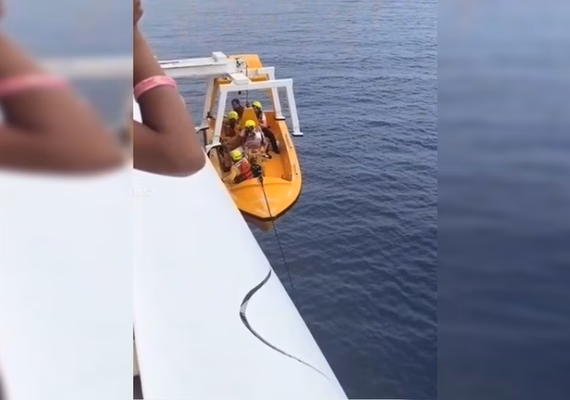 Criança cai de 4º andar de navio da Disney e pai pula para resgatá-la