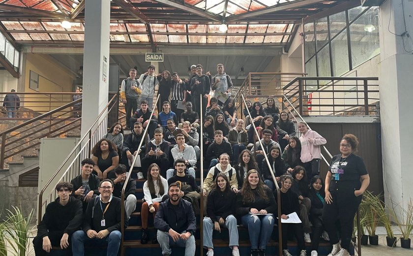 Programa “Jovem Aprendiz” do Senac realiza pesquisa na 11ª Feira Feito em Gramado
