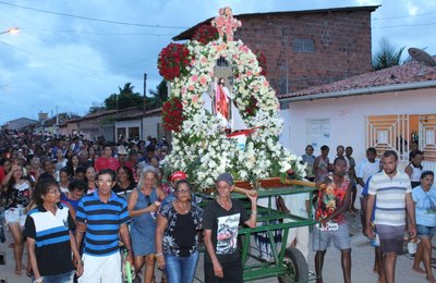 Fiéis participam da Festa de Bom Jesus e prestigiam a única procissão marítima de AL