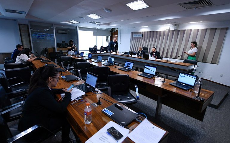 Criação de liga no futebol será debatida pela Comissão de Esporte