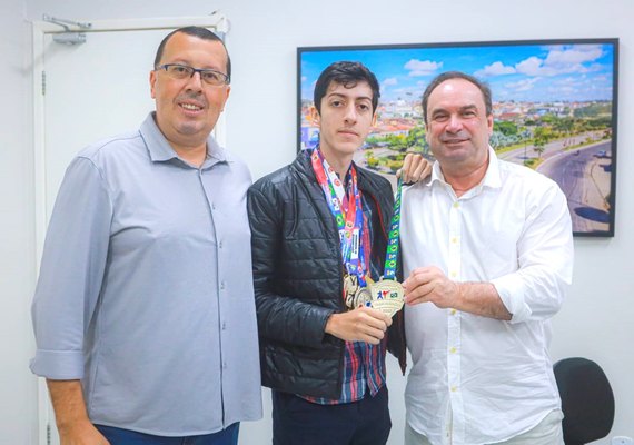 Arapiraquense campeão brasileiro de taekwondo vai disputar Copa América em São Paulo