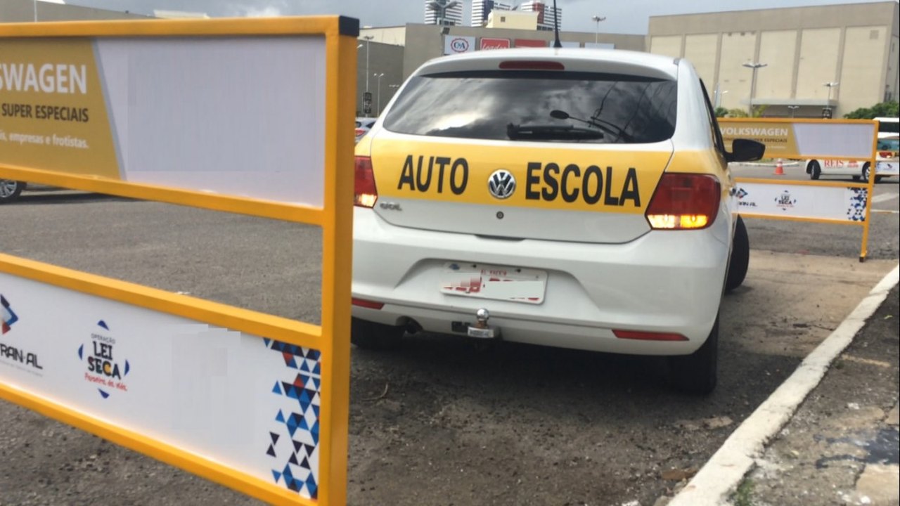 Autoescolas atualizam valores dos serviços para obtenção da CNH