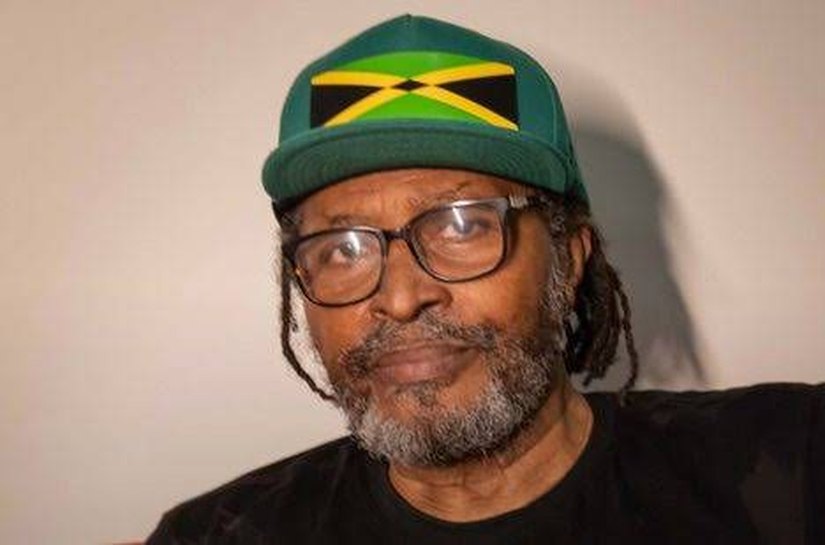 Edson Gomes é internado em UTI de hospital na Bahia após show