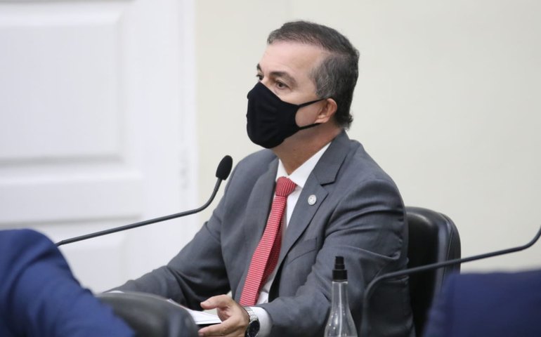 Ronaldo Medeiros repudia visita de Bolsonaro ao Estado e faz críticas às políticas do Governo Federal