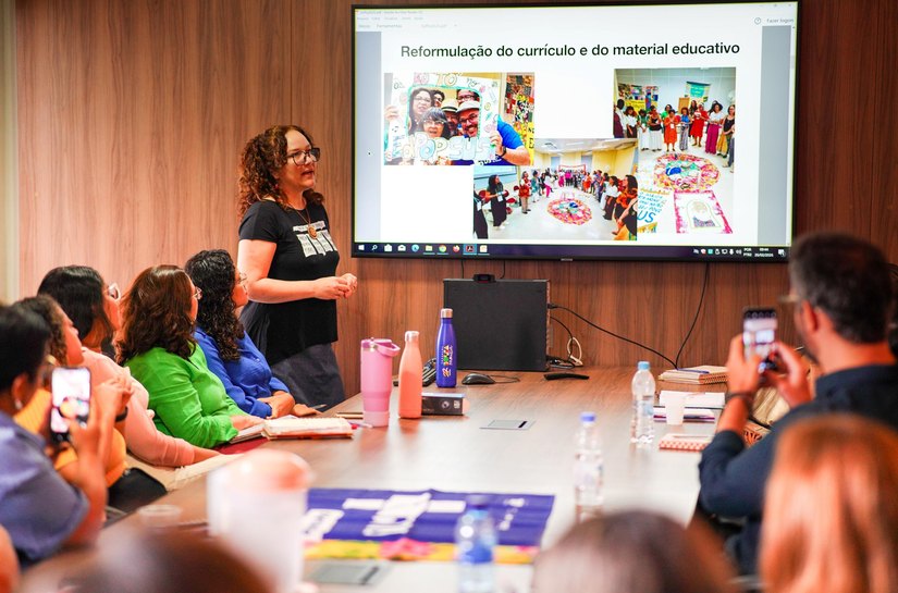 Sesau discute implementação em Alagoas do Programa de Qualificação em Educação Popular em Saúde