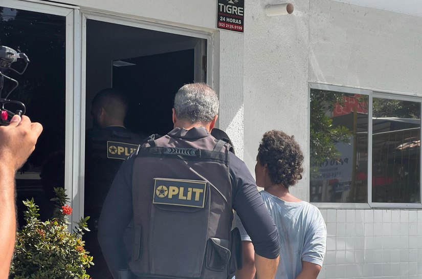 Oplit prende casal suspeito de arrombar joalheria na Ponta Verde