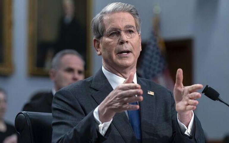 Bessent pede que países do G7 não pressionem Moscou na esfera de petróleo, diz jornal