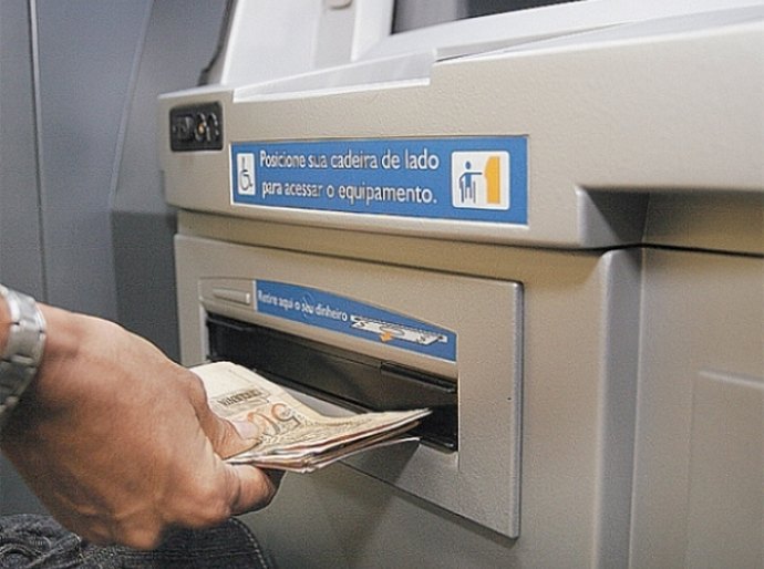 Servidores recebem salário de agosto a partir desta quarta-feira (31)