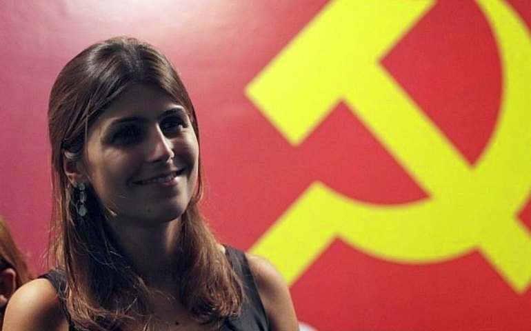 PCdoB escolhe Manuela D’Ávila para concorrer à Presidência em 2018