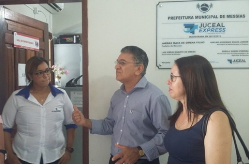 Comitê mineiro da Redesim visita unidade do Juceal Express em Messias