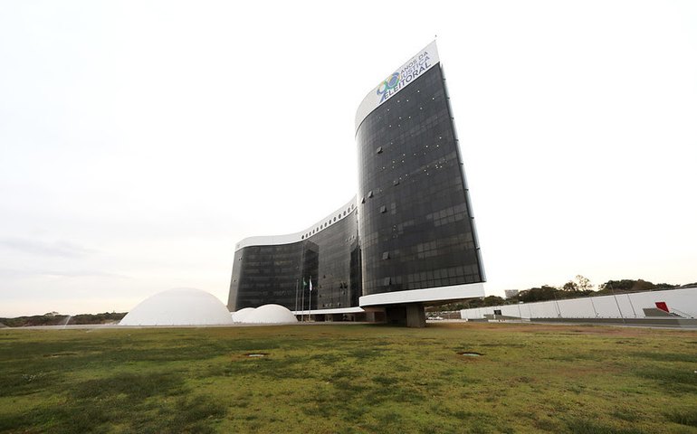 Campanha de Lula pede ao TSE urgência na análise de 44 pedidos de direito de resposta