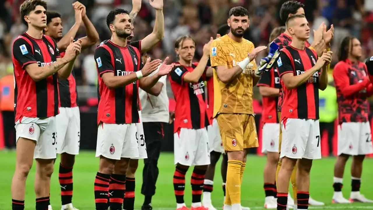 Milan vence Venezia em jogo marcado por homenagens a Baresi