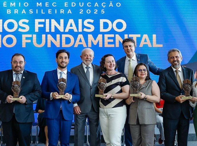 Melhor educação do Brasil: Santana do Mundaú recebe prêmio do MEC em Brasília