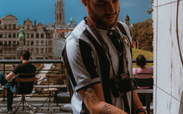 DJ, produtor musical: quem é Felipe Poeta, filho de Patrícia Poeta que está em tratamento e fez mãe chorar