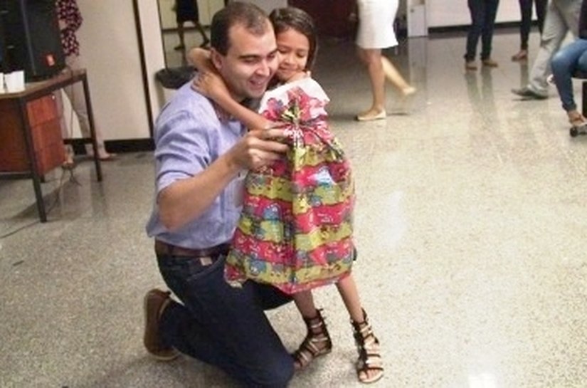 JFAL faz Natal Solidário para 40 crianças das Grotas do Rafael e do Macaco
