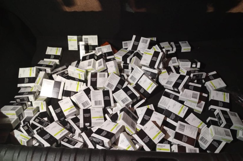 Polícia  apreende 3.600 comprimidos de medicamento irregular em Limoeiro de Anadia