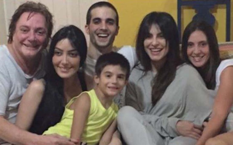 Cleo Pires pede dinheiro para projeto a favor de onças