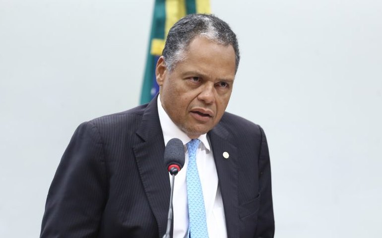 Comissão adia votação de mudanças no modelo de contratação e aposentadoria de agentes de saúde e de endemias