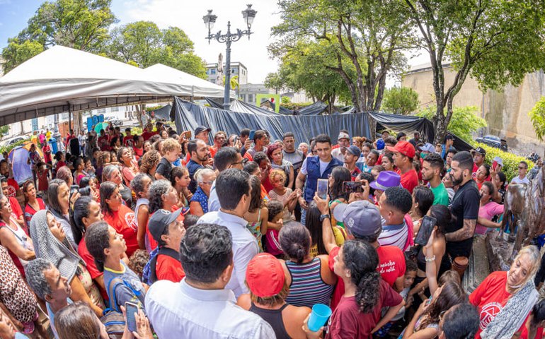 Prefeito JHC reúne movimentos sociais e reitera que habitação tem prioridade em Maceió