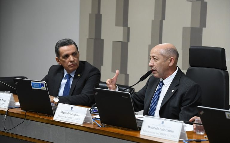 Vale-refeição e alimentação: comissão aprova relatório que prevê portabilidade