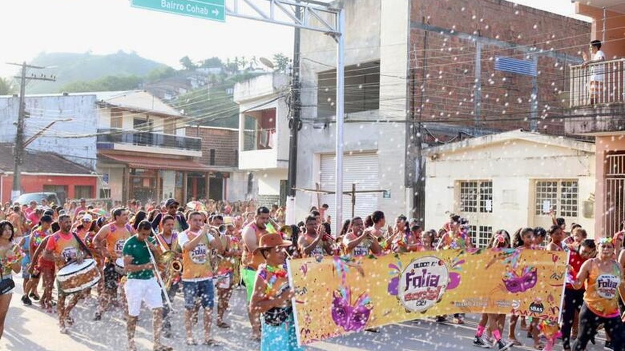 Bloco Folia Social leva frevo e alegria às ruas de Santana do Mundaú
